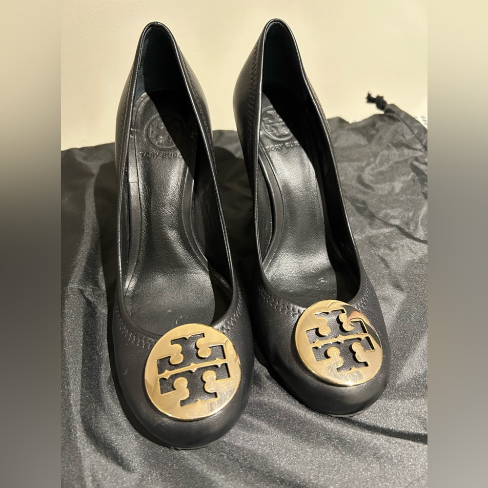 Tory Burch Wedge Heels - Size 8